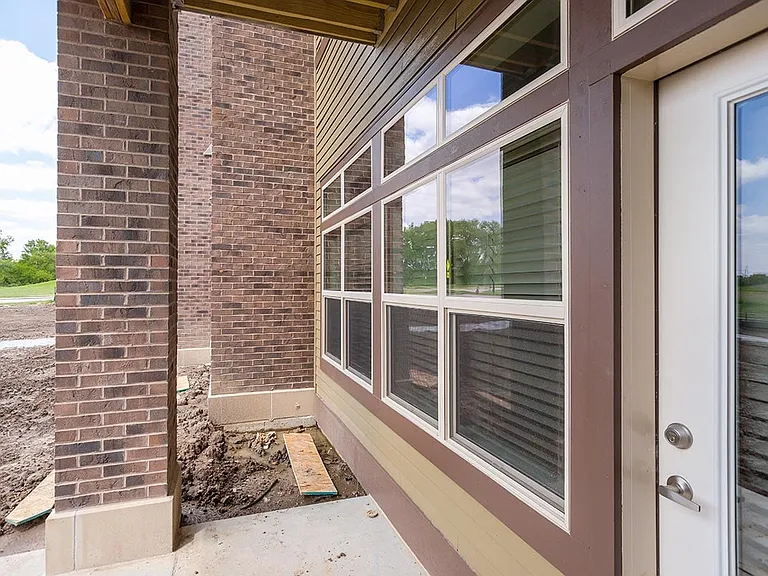 Brookside Apartments — Photo 98