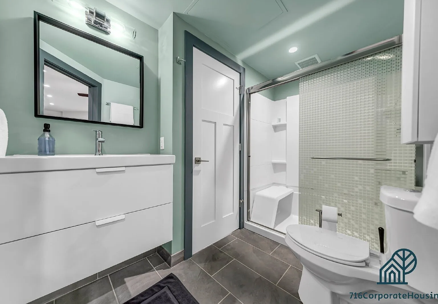 2 bed, 2.0 bath, 1000 sqft, $2,500 — Photo 3
