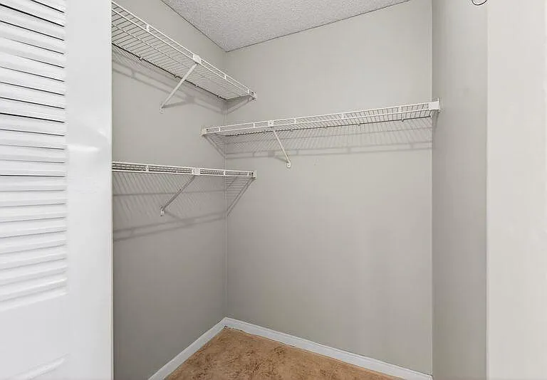 738 Executive Center Dr #21 — Photo 14