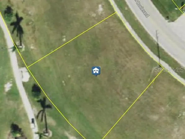 3739 Bal Harbor Blvd #25, Punta Gorda, FL 33950