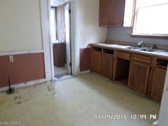 2nd image of 12815 Ferris Ave