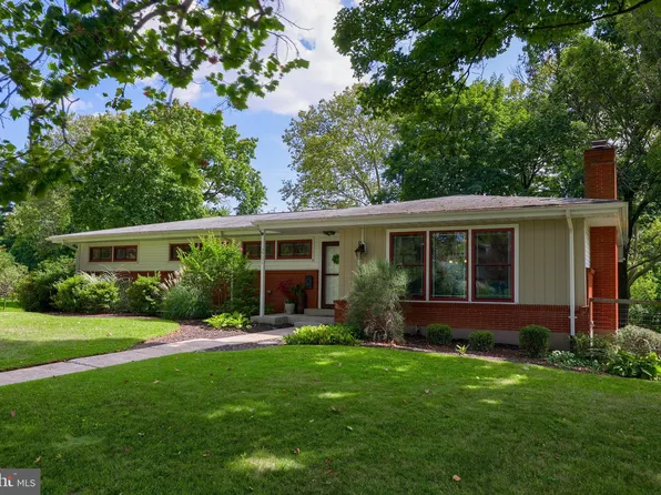 2726 W Highland St, Allentown, PA 18104
