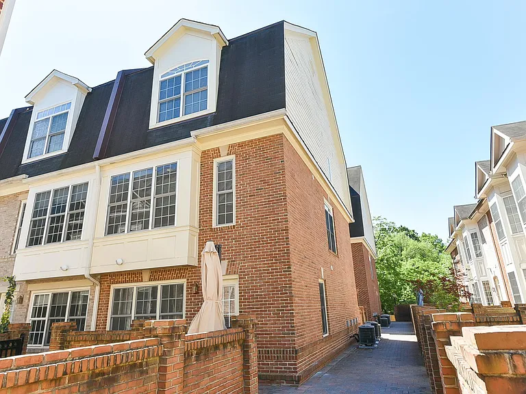 4610 Wilson Blvd — Photo 3