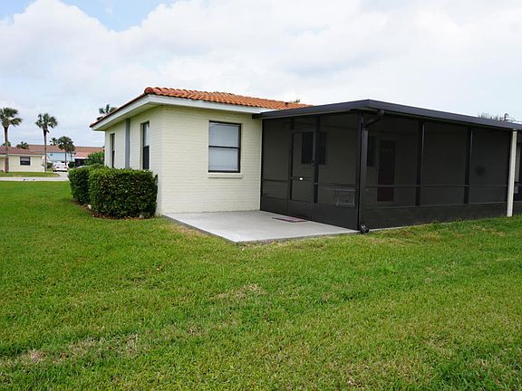 3rd image of 18B Oriole Cir