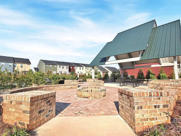 2128 Arbor Loop Dr — Photo 30