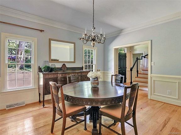 4th image of 209 Riverwood Dr