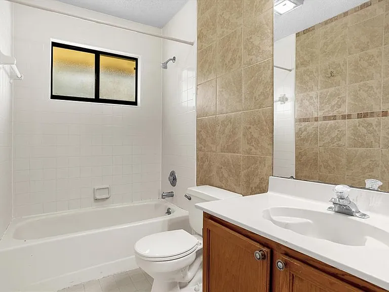 601 Tomlinson Ter — Photo 24