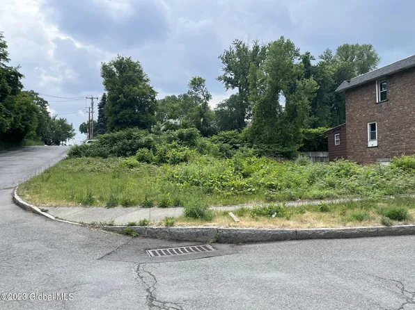 1 Essex Street, Albany, NY 12206