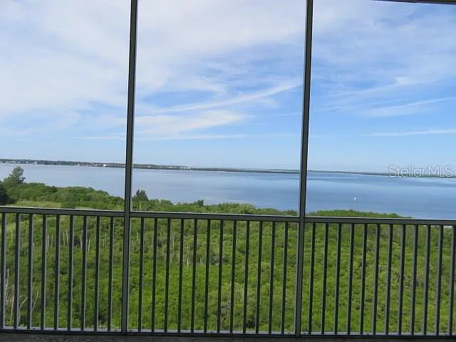 2 bed, 1148 sqft, $3,695 — Photo 2