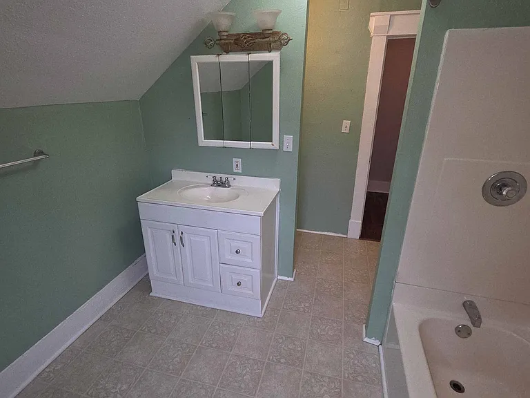 Upstairs Bathroom