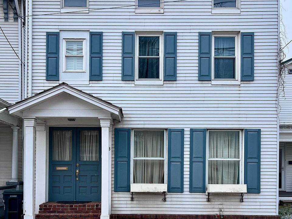 1st image of 328 E Market St