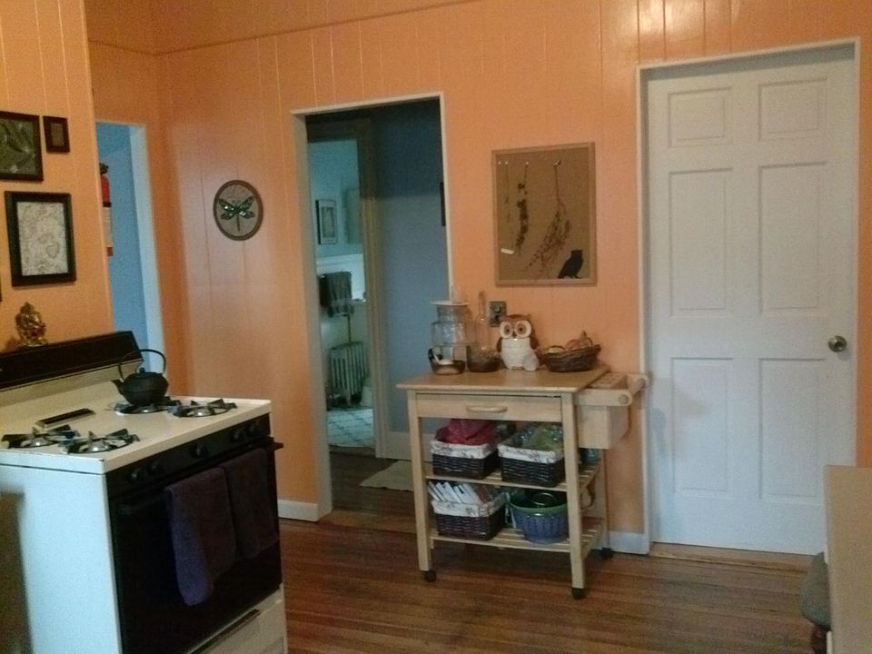 1st image of 160 Norwood Ave Floor 2