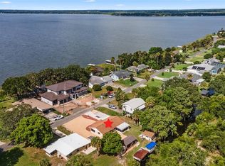 7121 Treasure Island Rd, Leesburg, FL 34788