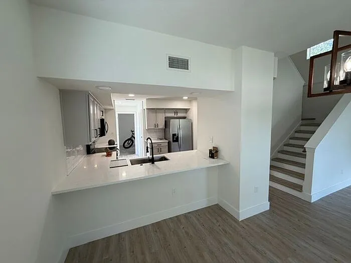 1811 Baxter Ave — Photo 5