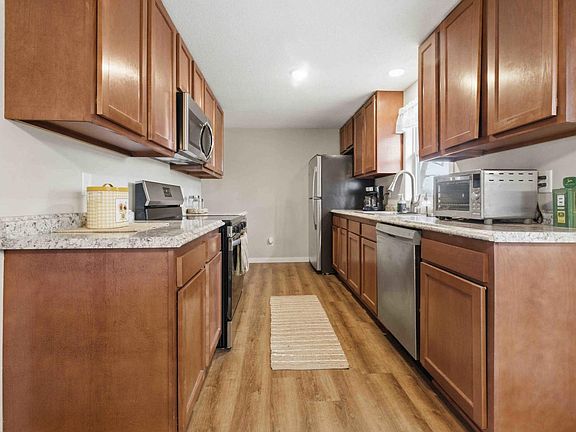 4th image of 47646 Whistle Rd