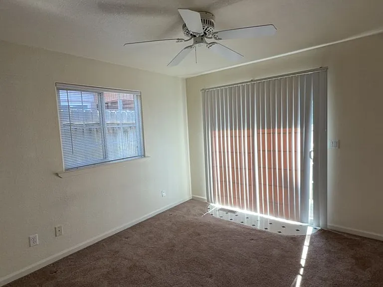 3121 Matthew Ln — Photo 14
