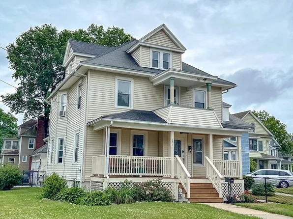 573 White St, Springfield, MA 01108