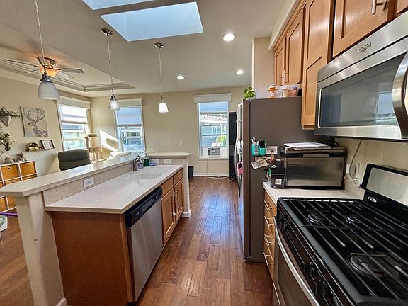 5th image of 2711 Mar Vista Dr Space 15