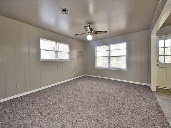 4th image of 527 54th St