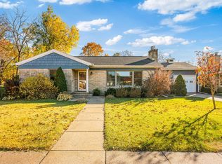 202 Zephyr Cir, La Crosse, WI 54601