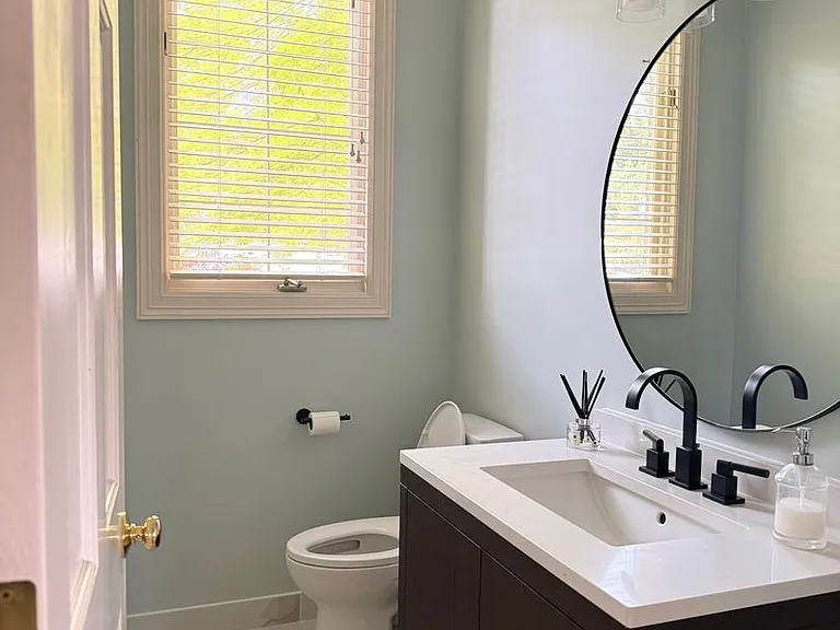 20307 NE 15th Pl — Photo 12