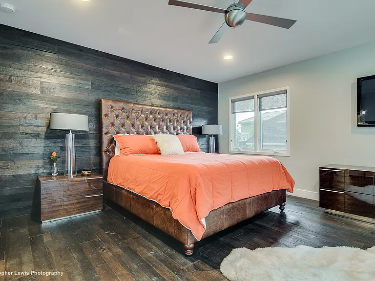 245 N Jackson St — Photo 13