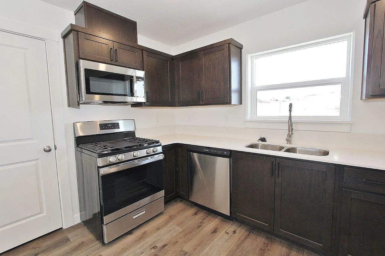 2 bed, 930 sqft, $1,450 — Photo 3