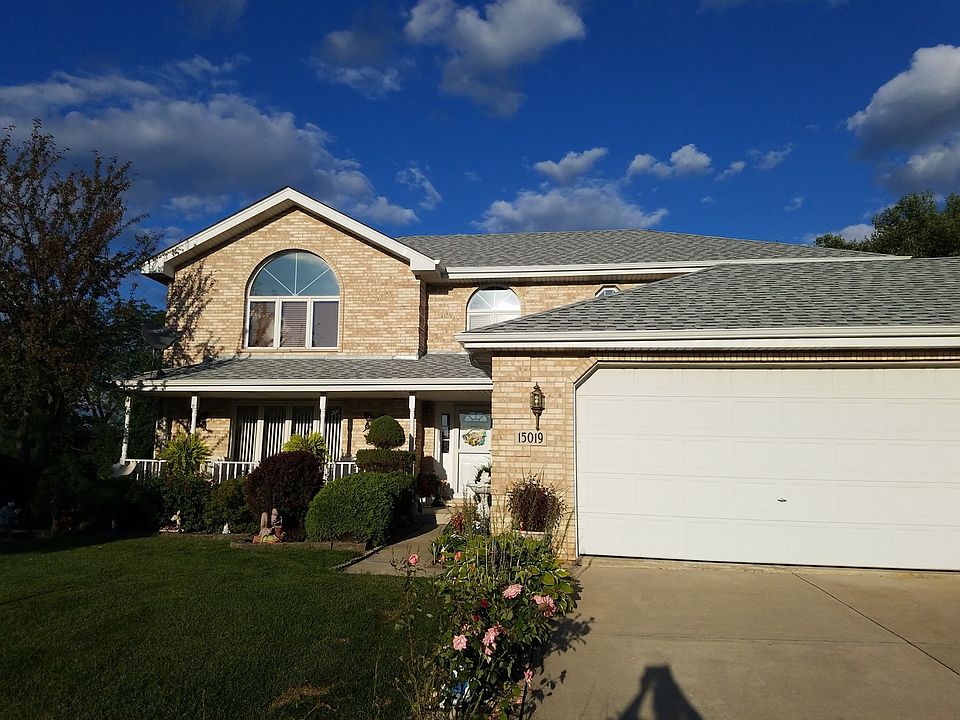 1st image of 15019 Greenbrier Ln