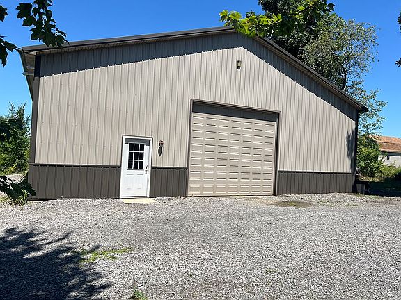 5th image of 2731 Princeton Rd