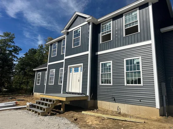 30 Pear Tree Lane, Epping, NH 03042