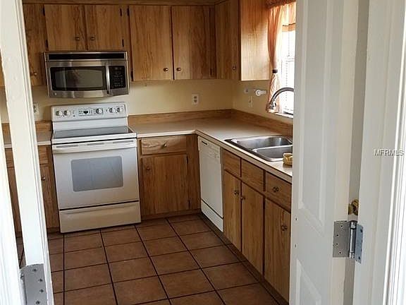 3rd image of 3260 Peace Pipe Dr