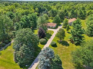 368 E Willis Rd, Saline, MI 48176