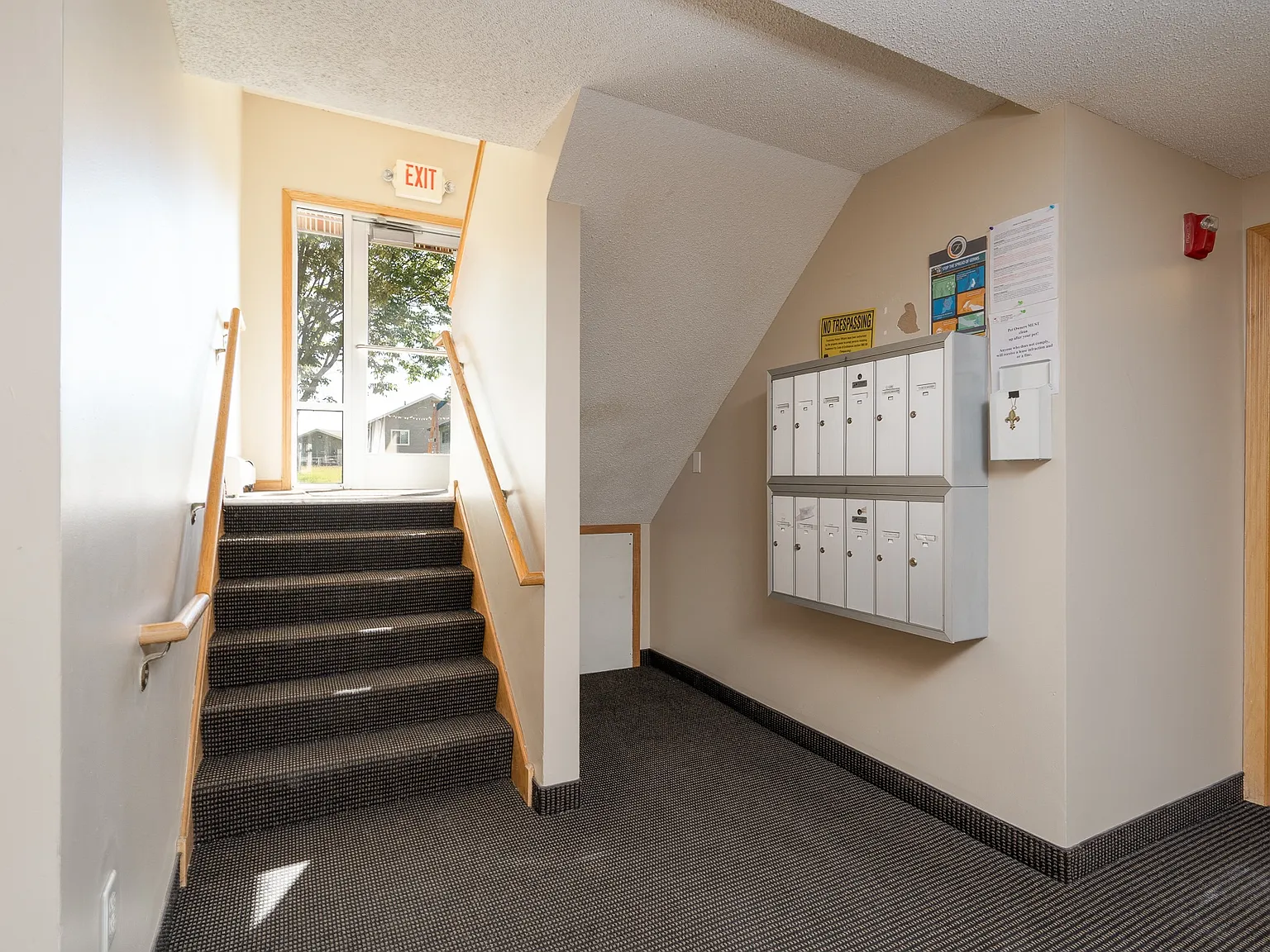 Academy Apartments — Photo 4