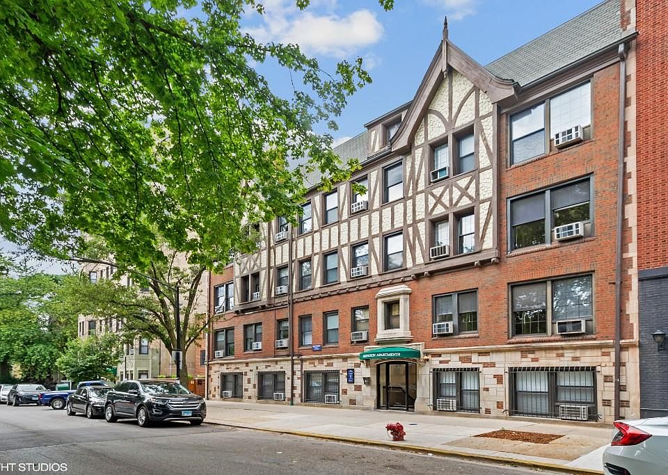 1st image of 536 W Arlington Pl APT 6