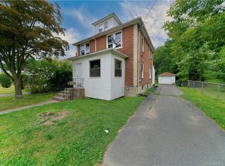 52 Faneuil St, Windsor, CT 06095