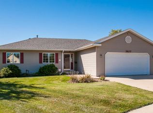 3827 11th Ave SW, Rochester, MN 55902