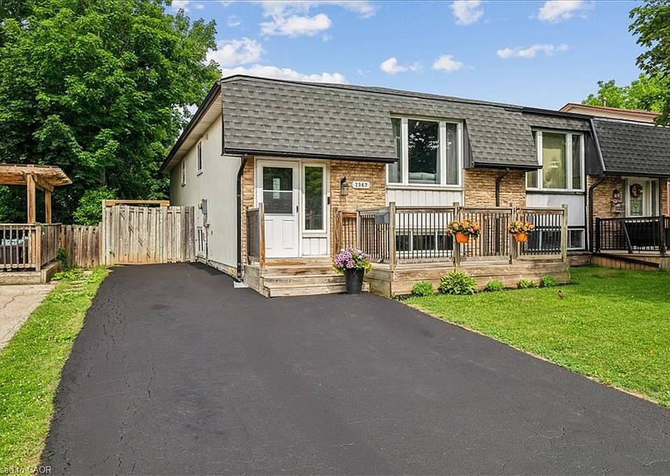 1st image of 2367 Middlesmoor Cres