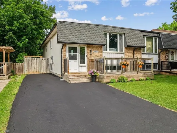 2367 Middlesmoor Cres, Burlington, ON L7P 3X4