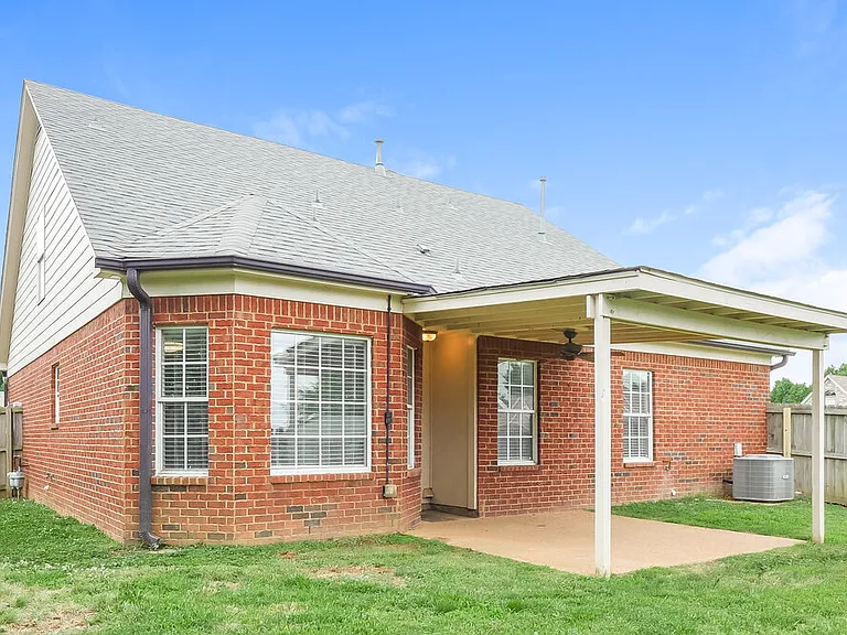 145 Penny Ln — Photo 17