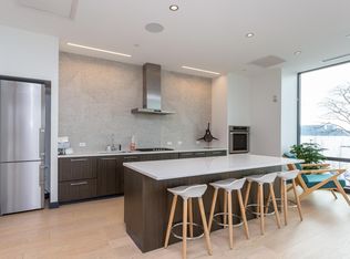 30 Sumner St, Boston, MA 02128