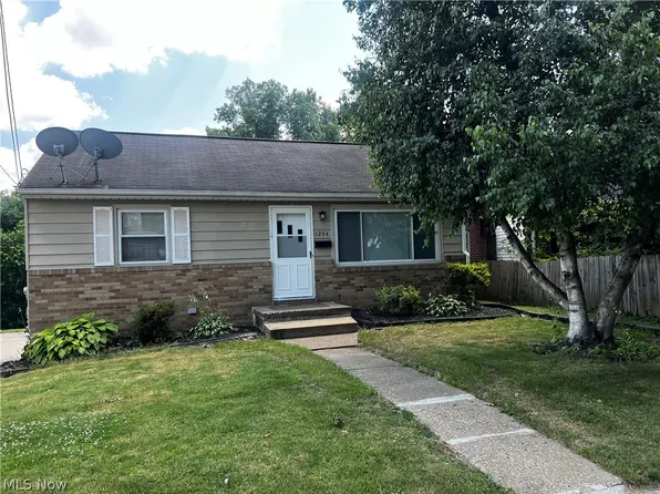 1204 21st St NE, Canton, OH 44714
