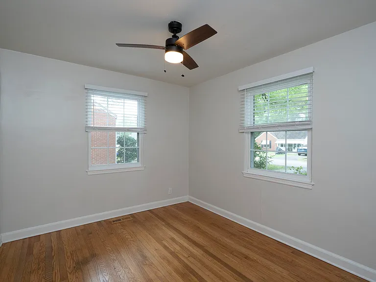 414 Newsom St — Photo 14
