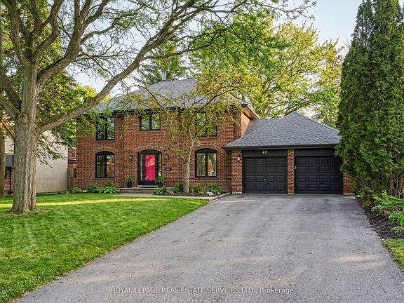 3rd image of 40 Stonemanse Ct
