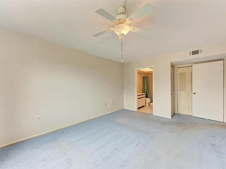 505 30th Ave W #E407 — Photo 8