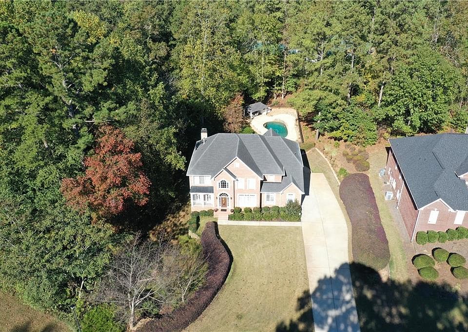 1st image of 220 Camden Creek Ct