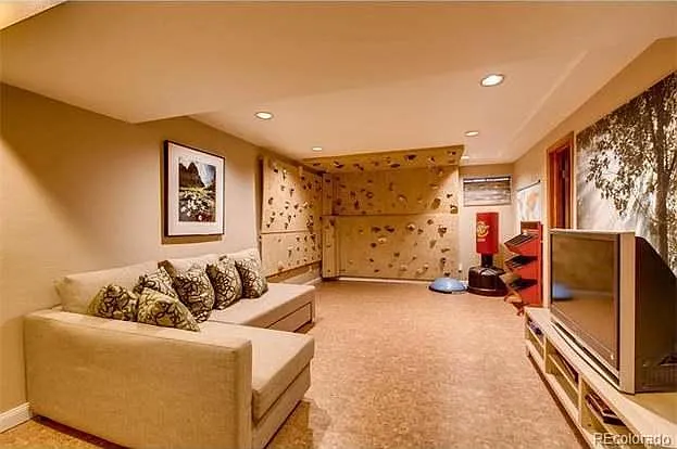 4 bed, 2671 sqft, $3,475 — Photo 3