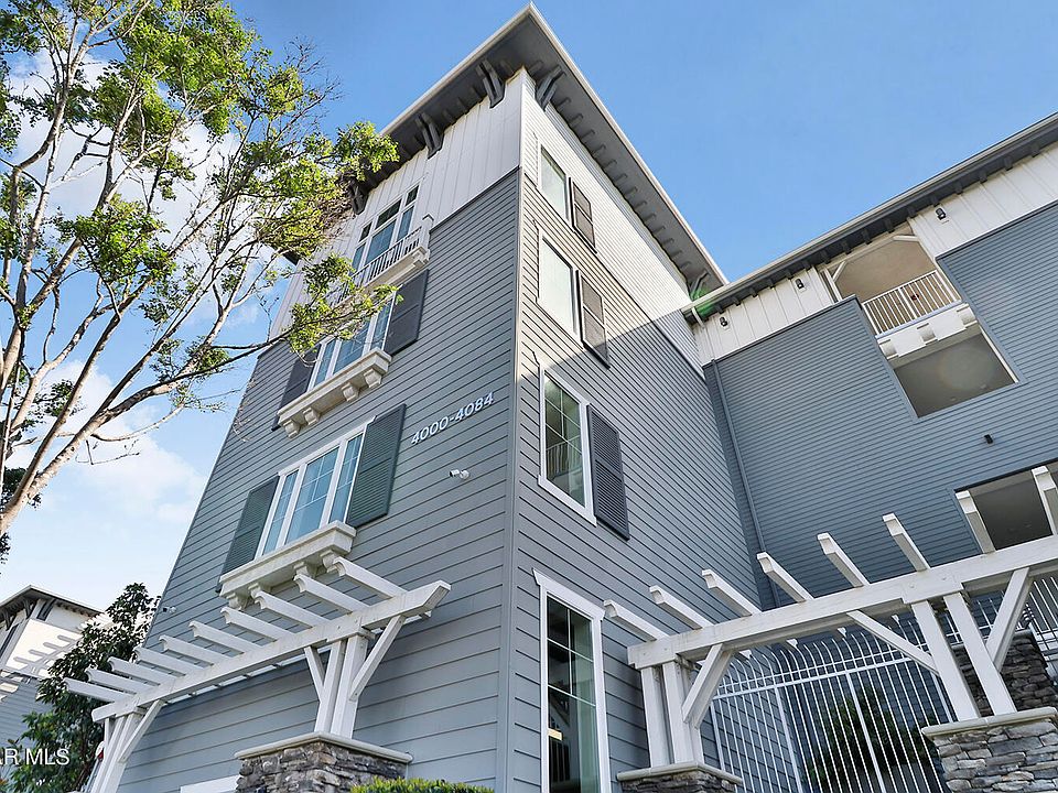 1st image of 4012 Tradewinds Dr #101