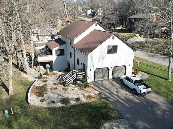 2nd image of 350 Braewood Ln