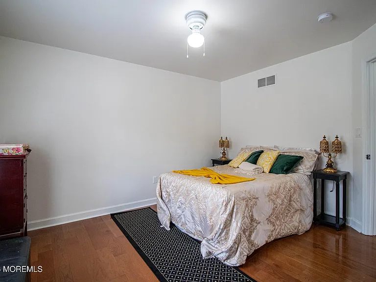 845 Woodbury Dr — Photo 14