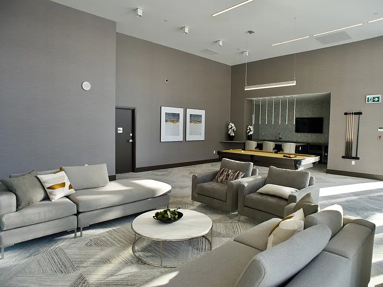 2388 Madison Ave #708 — Photo 3